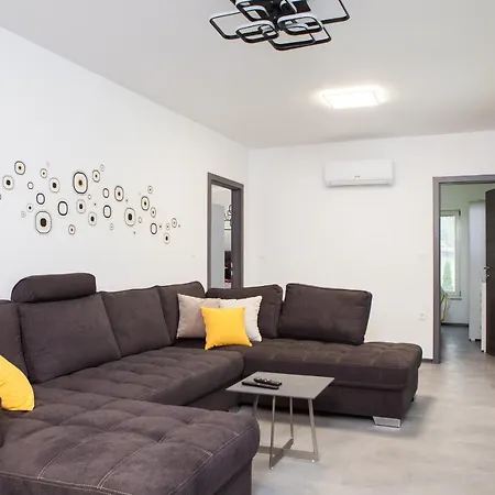 וילה Bella Belca מויסטראנה